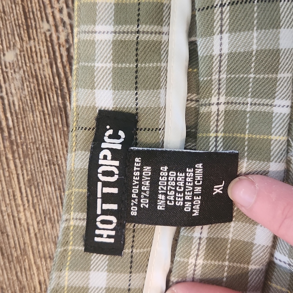 Hot Topic Plaid Mini Skirt - Picture 2 of 3